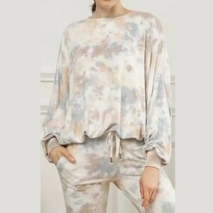Young Fabulous & Broke Juliette White Tie Dye Oversized Pullover Sweatshirt